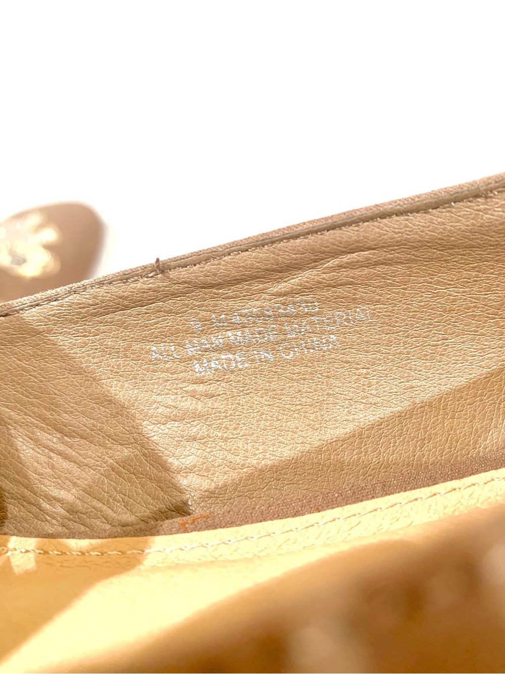 Cest 1945 Tan Suede Elephant Embellished Flats - Picture 4 of 6